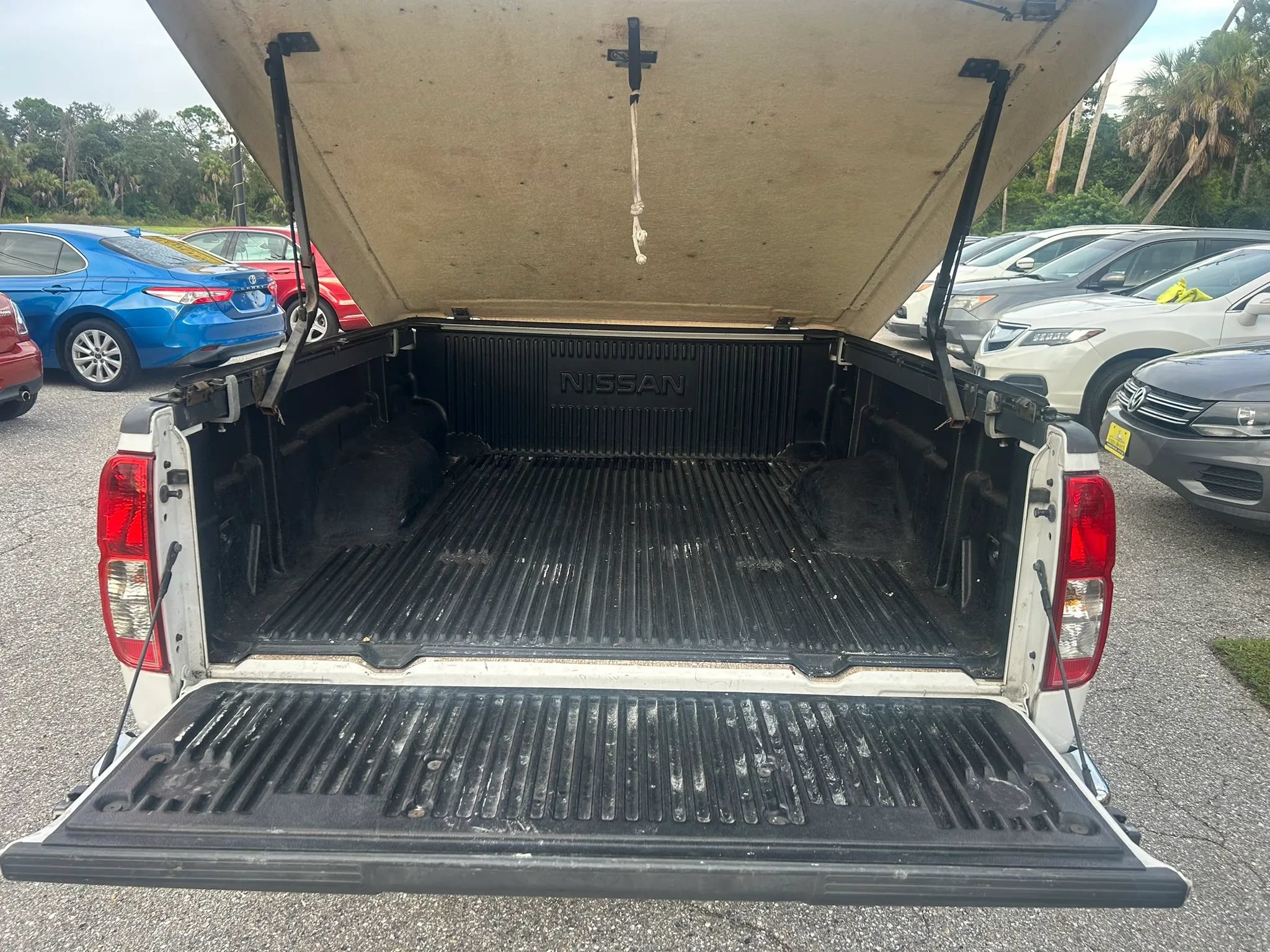 Used 2007 Nissan Frontier XE w/ Preferred Pkg RWD image 21