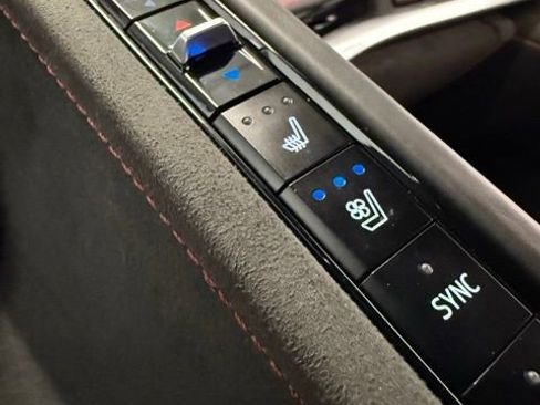 Used 2022 Chevrolet Corvette Stingray w/ Z51 Performance Package image 40