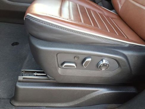 Used 2024 GMC Yukon Denali Ultimate AWD/4WD image 14
