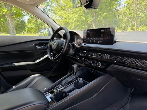 Used 2023 Honda Accord EX-L image 30