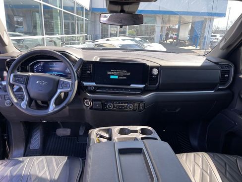 Used 2024 Chevrolet Silverado 1500 RST image 10