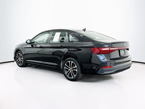 Used 2025 Volkswagen Jetta Sport image 5