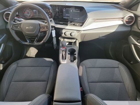 New 2026 Chevrolet Trax RS w/ Sunroof Package image 18