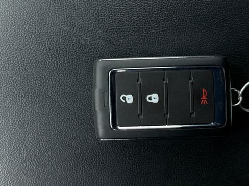 Used 2025 Jeep Grand Cherokee L Laredo AWD/4WD image 25