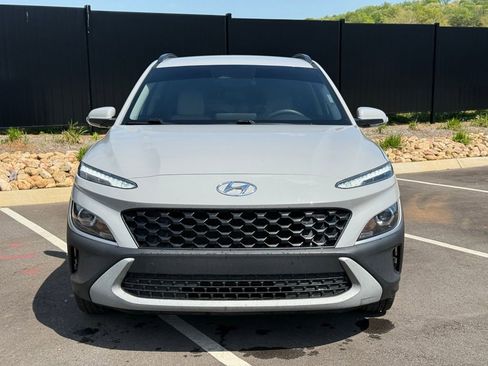 Used 2022 Hyundai Kona SEL image 5