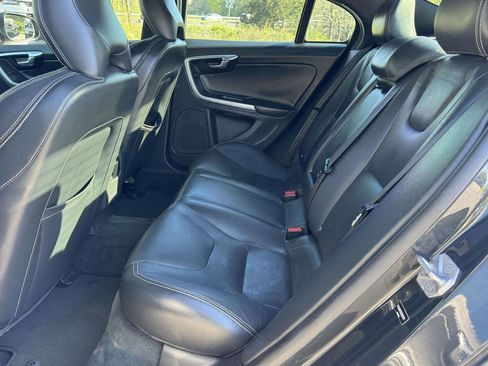 Used 2016 Volvo S60 T6 Platinum image 17