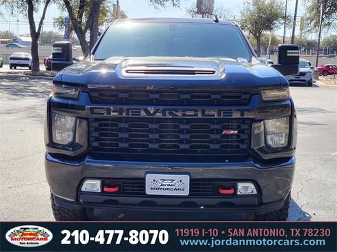 Used 2021 Chevrolet Silverado 2500 LT w/ Convenience Package image 8