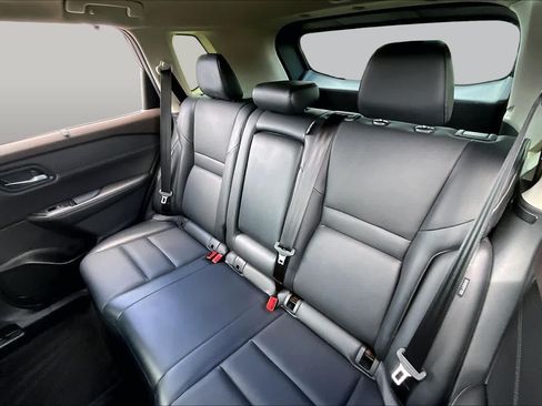 Certified 2023 Nissan Rogue SV w/ SV Premium B Package FWD image 19