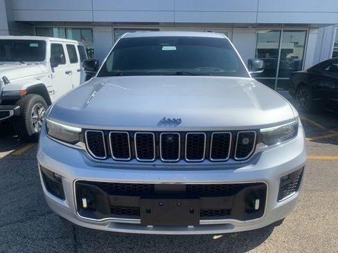 Used 2021 Jeep Grand Cherokee L Overland w/ Advanced Protech Group III AWD/4WD image 8