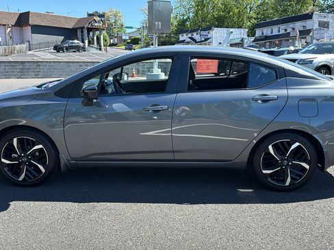 Certified 2025 Nissan Versa SR w/ Trunk Package FWD image 4