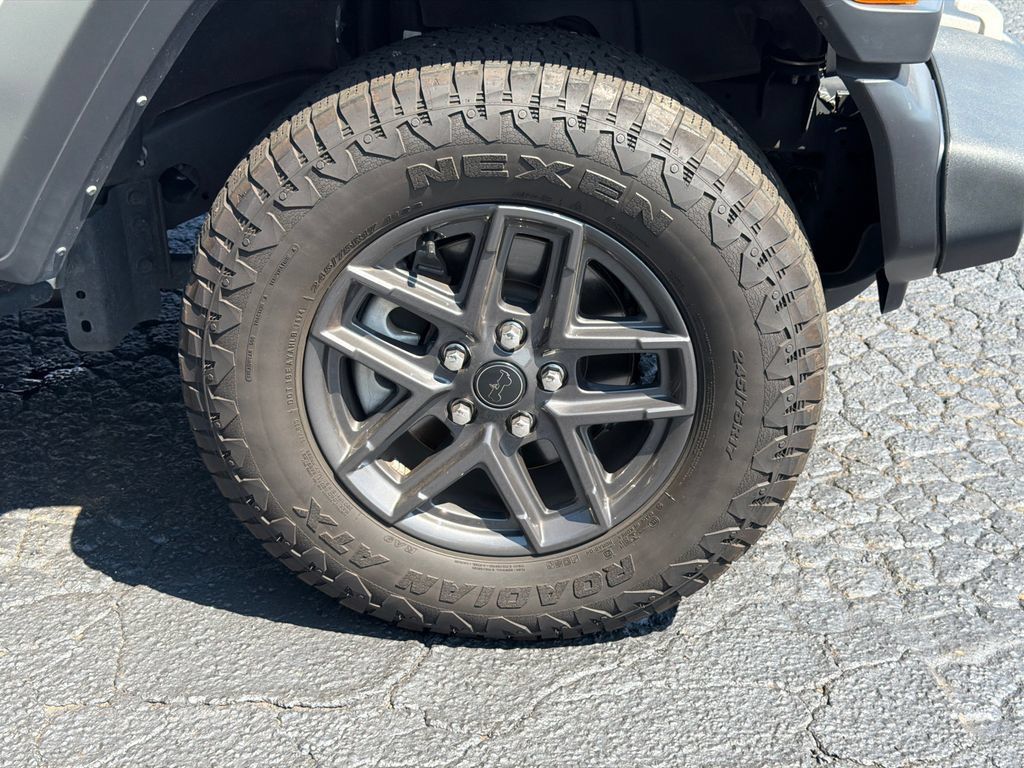 Used 2024 Jeep Wrangler Unlimited Sport AWD/4WD image 14