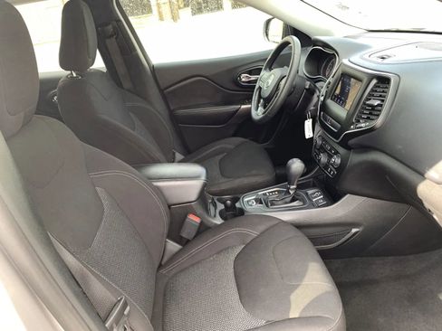 Used 2020 Jeep Cherokee Latitude image 27