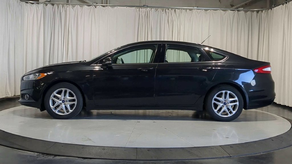Used 2013 Ford Fusion SE FWD image 6
