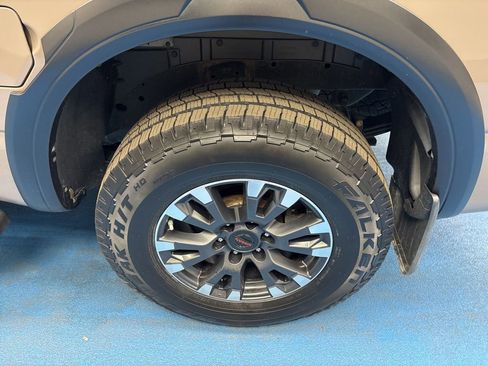 Used 2021 Nissan Titan PRO-4X w/ Pro-4x Utility Package image 17