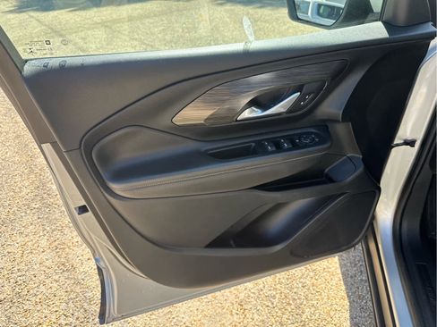 Used 2022 GMC Terrain SLE w/ Driver Convenience Package image 22