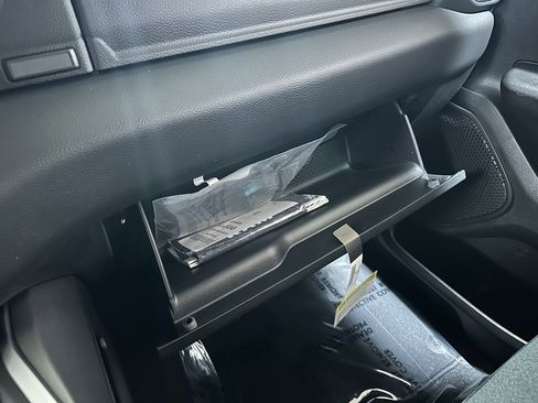 New 2026 RAM 1500 4x4 Crew Cab image 35