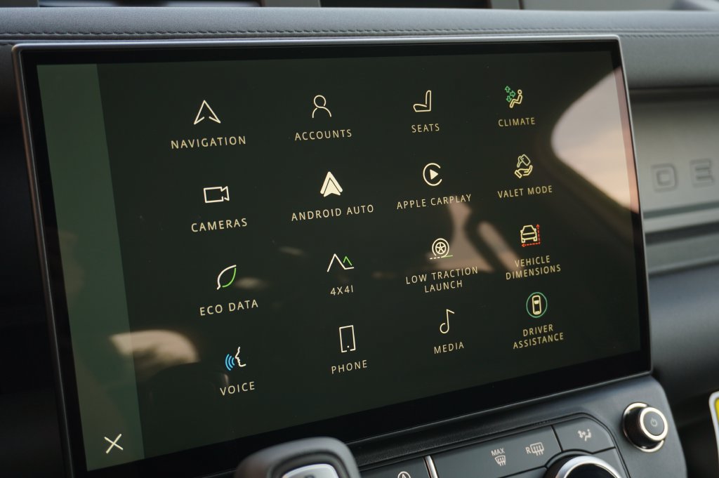 New 2026 Land Rover Defender 110 S AWD/4WD image 18