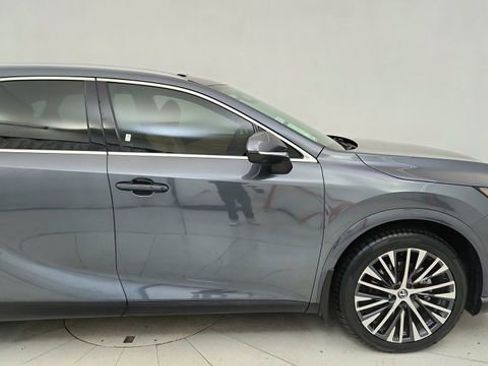 Used 2024 Lexus RX 350 Premium Plus w/ Convenience Package image 8