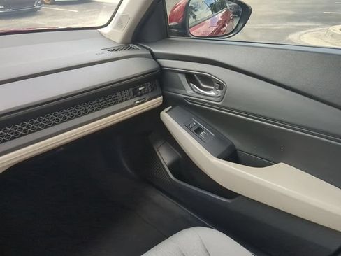 Used 2023 Honda Accord EX image 17