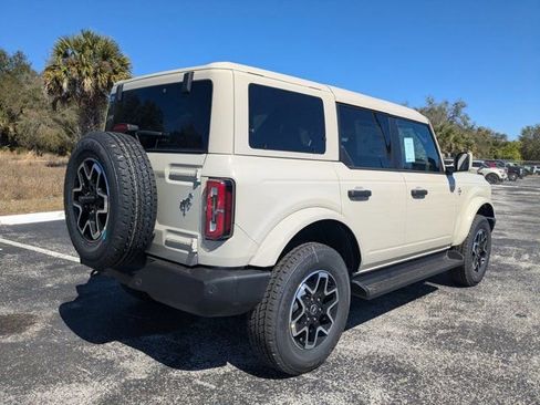 New 2026 Ford Bronco Outer Banks image 5