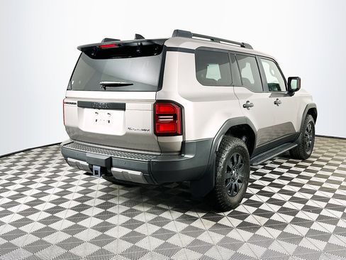 Used 2024 Toyota Land Cruiser image 7