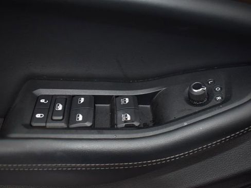 Used 2024 Jeep Grand Cherokee L Limited w/ Luxury Tech Group II image 14