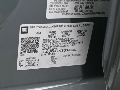 Used 2025 Chevrolet Silverado 1500 LT Trail Boss w/ Convenience Package II image 18