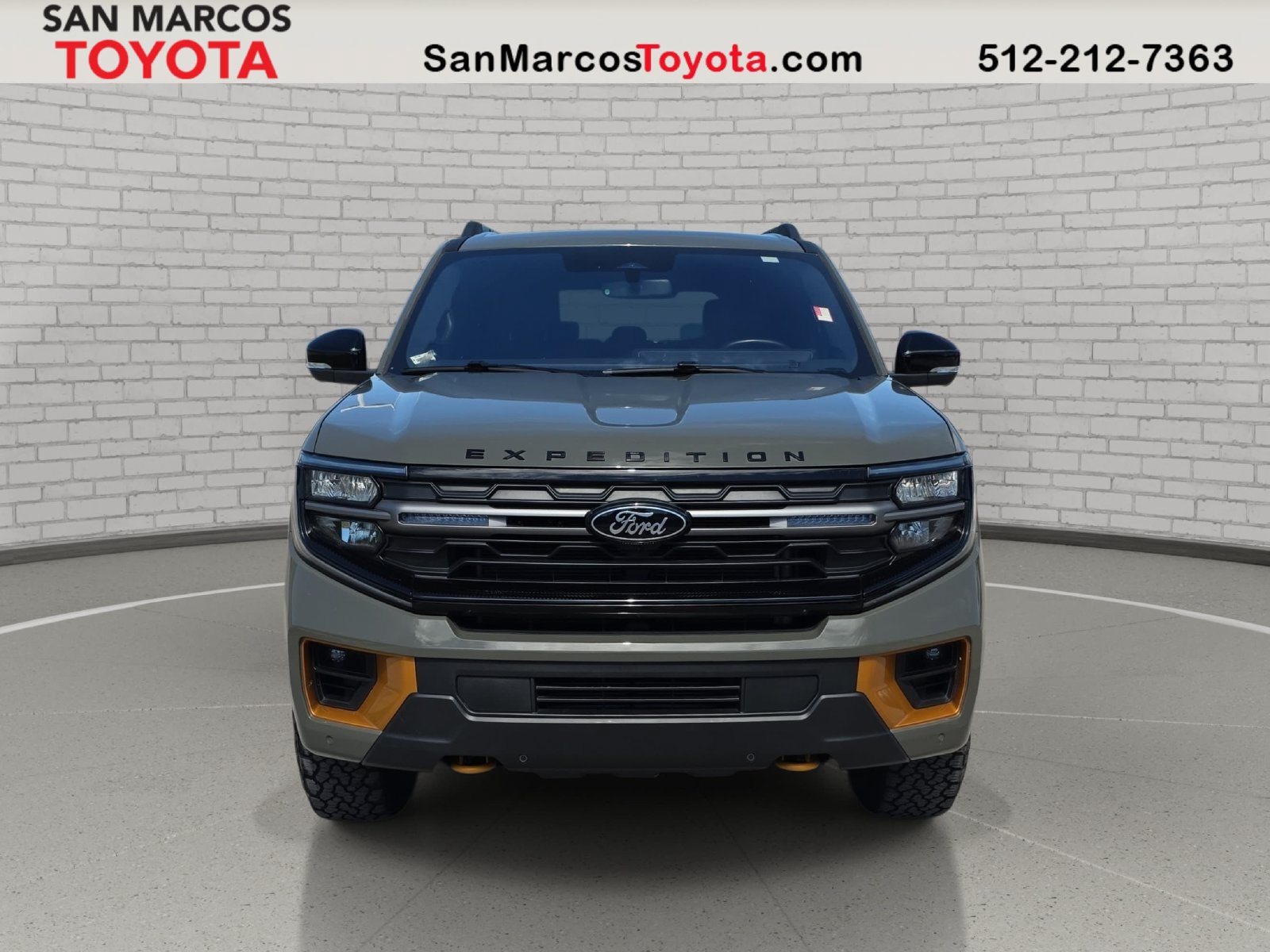 Used 2025 Ford Expedition Tremor AWD/4WD image 2