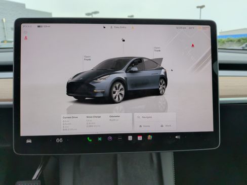 Used 2024 Tesla Model Y 2WD image 20