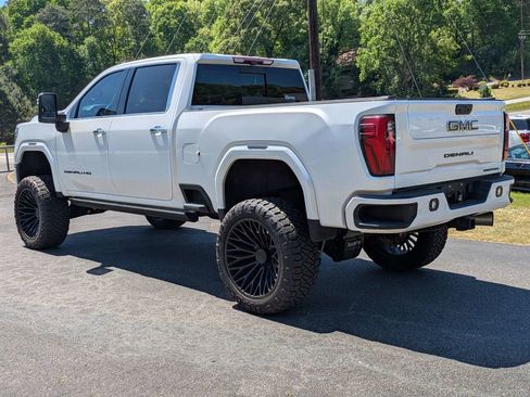Used 2024 GMC Sierra 2500 Denali w/ Denali Reserve Package AWD/4WD image 4