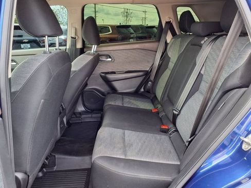 Used 2023 Nissan Rogue SV AWD/4WD image 20