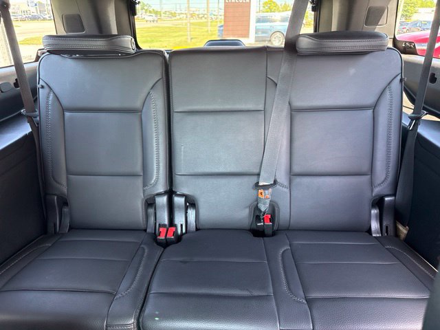 Used 2022 GMC Yukon XL Denali w/ Denali Premium Package RWD image 29
