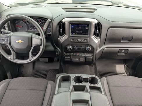 Used 2024 Chevrolet Silverado 2500 Custom w/ Custom Value Package image 14