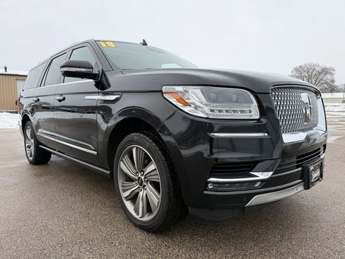 Used 2018 Lincoln Navigator L Reserve image 3