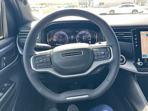 New 2026 Jeep Grand Wagoneer Limited AWD/4WD image 15