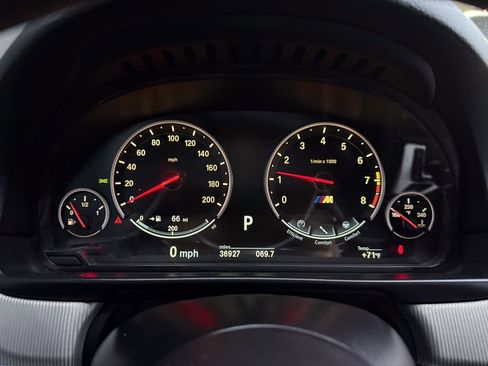 Used 2015 BMW M5 RWD image 30