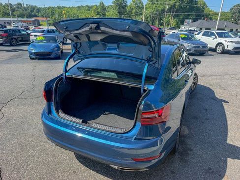 Used 2020 Volkswagen Jetta SEL Premium FWD image 16