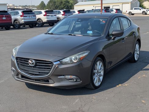Used 2017 MAZDA MAZDA3 Grand Touring FWD image 10