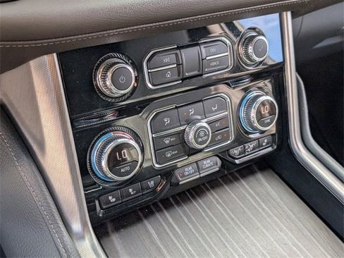 Certified 2023 GMC Yukon Denali image 27