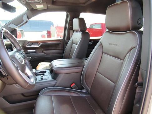 Used 2023 GMC Sierra 1500 Denali AWD/4WD image 16