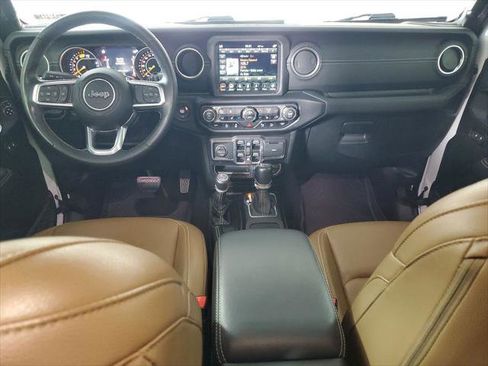 Used 2020 Jeep Wrangler Unlimited Sahara AWD/4WD image 12