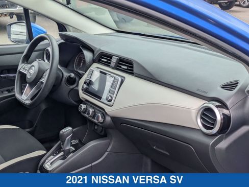 Used 2021 Nissan Versa SV FWD image 35