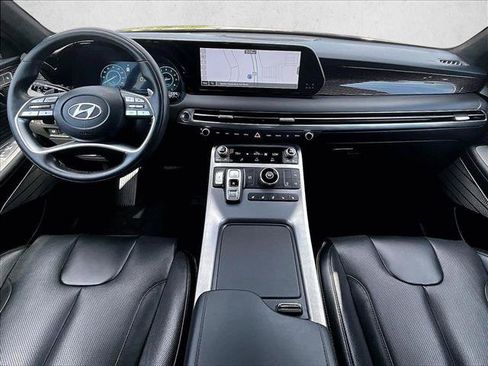 Used 2025 Hyundai Palisade Calligraphy FWD image 15