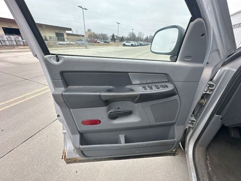 Used 2008 Dodge Ram 1500 Truck SLT image 18