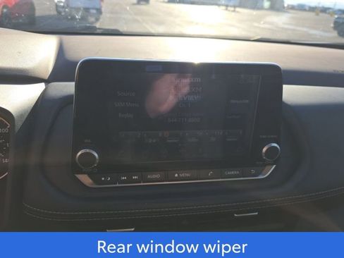 Used 2023 Nissan Rogue S image 11