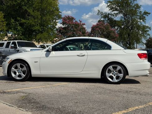 Used 2010 BMW 328i Convertible RWD image 5