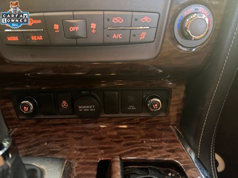 Used 2017 Nissan Armada Platinum RWD image 8