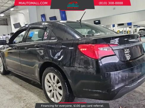 Used 2012 Chrysler 200 Touring image 4