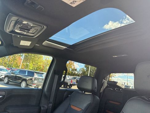 Used 2021 GMC Sierra 1500 AT4 w/ AT4 Value Package image 10