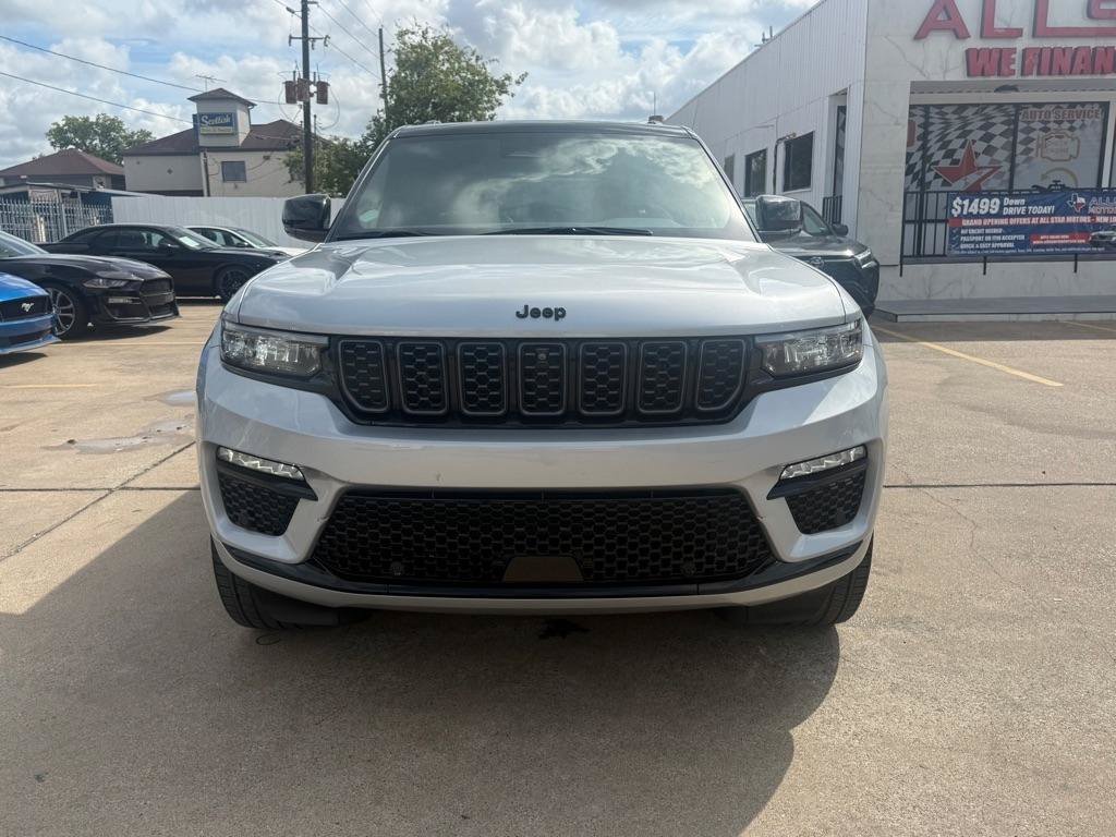 Used 2025 Jeep Grand Cherokee Summit w/ Obsidian Package AWD/4WD image 2